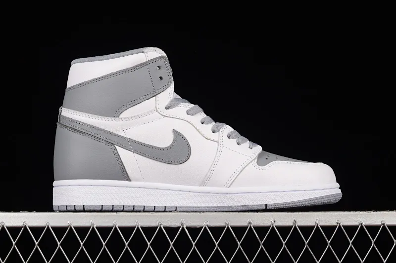 All categories Air Jordan Jordan series basketball shoes Air Jordan 1 High Air Jordan 1 High OG "Stealth" AJ1 Joe 1 high top white gray 555088-037